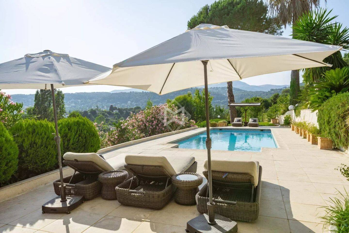 Maison à vendre, 300m², SAINT PAUL DE VENCE