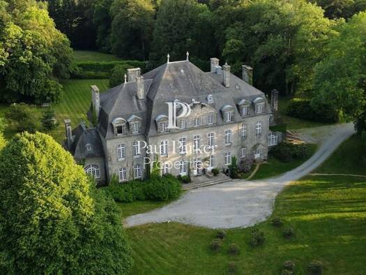 Château à vendre 3 500 000 € 28 pièces 11 chambres 1 200 m² 150 000 m² de terrain Lorient 56100