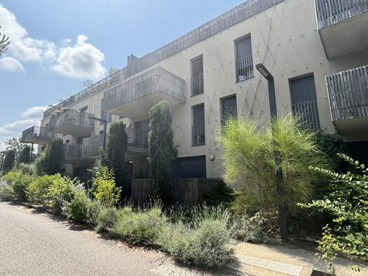 Appartement à vendre 218 325 € 3 pièces 2 chambres 67 m² 1er étage Cenon 33150