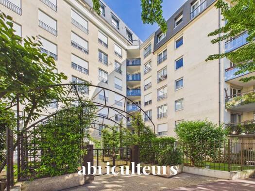 Appartement à vendre 1 489 000 € 6 pièces 4 chambres 154 m² Étage 8/8 Bordeaux Victor Hugo Charenton-le-Pont 94220