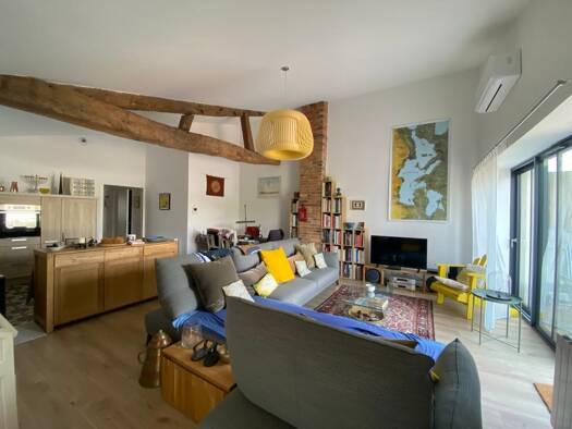 Duplex à vendre 300 000 € 4 pièces 3 chambres 104,4 m² 1 étages Champlain Rochefort 17300