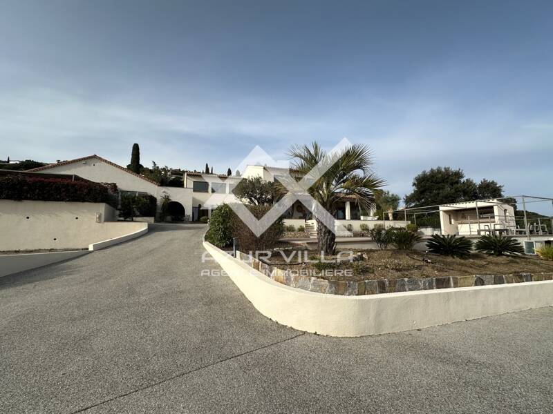 Maison à vendre, 350m², CAVALAIRE SUR MER