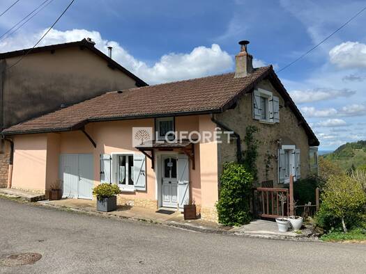 Maison à vendre 149 000 € 4 pièces 2 chambres 100 m² 655 m² de terrain Lons le Saunier 39000