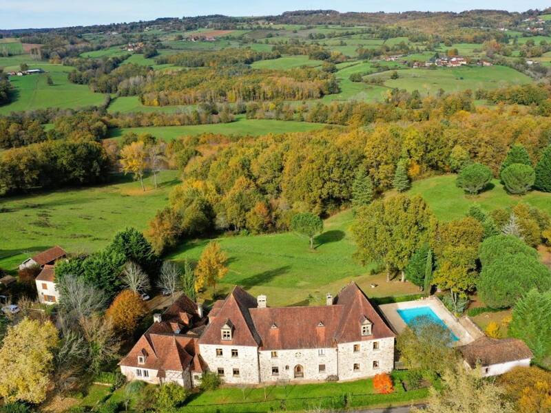Maison à vendre, 833m², SAINTE TRIE