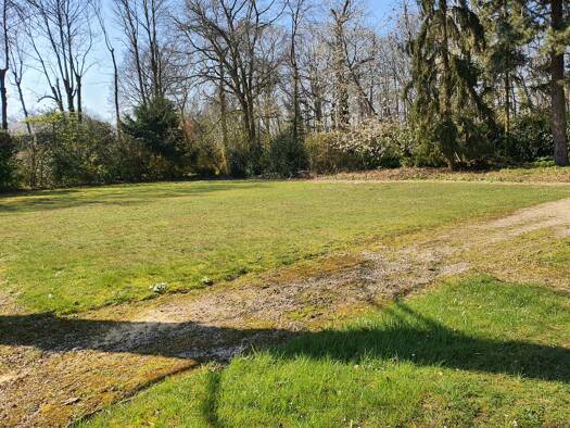 Terrain à vendre 797 500 € 747 m² de terrain La Celle-Saint-Cloud 78170