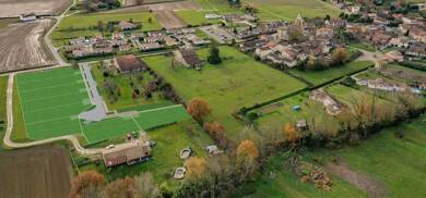 Terrain constructible à vendre 79 000 € 821 m² de terrain Le Burgaud 31330
