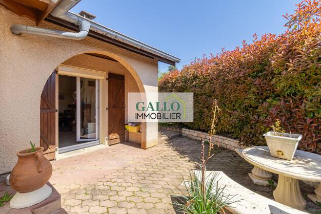 Maison à vendre 320 000 € 4 pièces 3 chambres 101 m² 450 m² de terrain Geraniums-Champlantier-La Begude Feyzin 69320