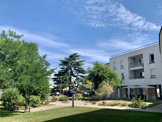 Studio à vendre 100 000 € 1 pièce 32,3 m² RDC Centre-Corvée Vernouillet 28500