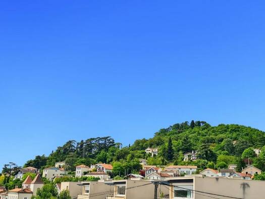 Maison à vendre 182 800 € 5 pièces 4 chambres 136 m² 200 m² de terrain Centre Universitaire-École Gaston Salvan Agen 47000
