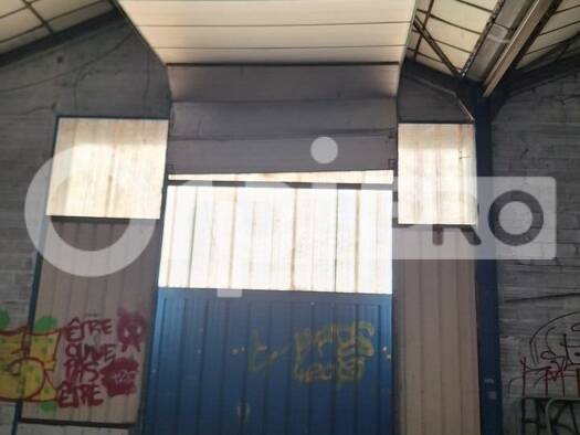 Local d'activités à louer 2 500 € 1 000 m² d'espace de stockage Attichy 60350