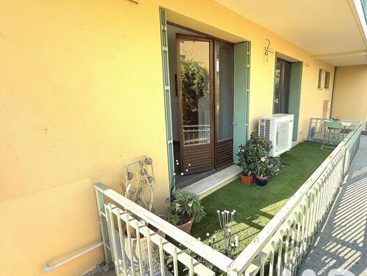 Appartement à vendre 260 000 € 3 pièces 2 chambres 73 m² RDC/3 Centre Ouest La Valette-du-Var 83160
