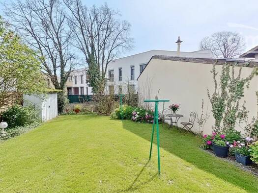 Maison à vendre 229 000 € 3 pièces 2 chambres 80,61 m² 224 m² de terrain La-Jacquiere Meyzieu 69330