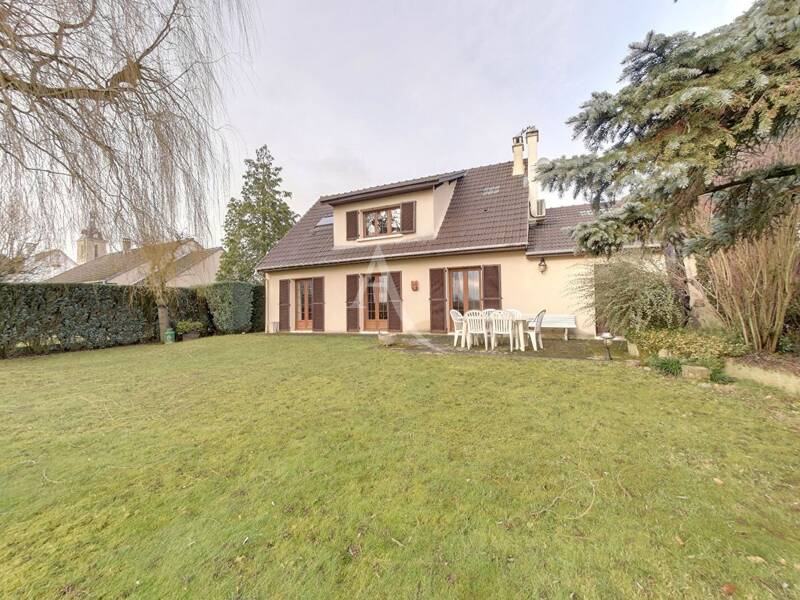 Maison à vendre, 140m², NEUFMOUTIERS EN BRIE