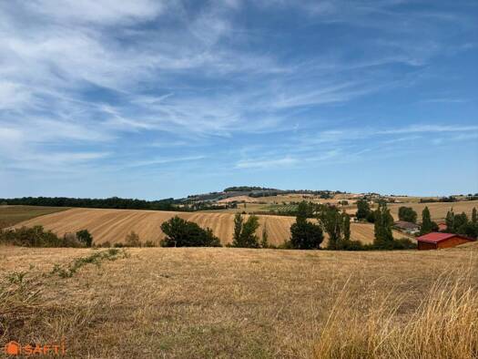 Terrain constructible à vendre 38 000 € 1 383 m² de terrain Auty 82220