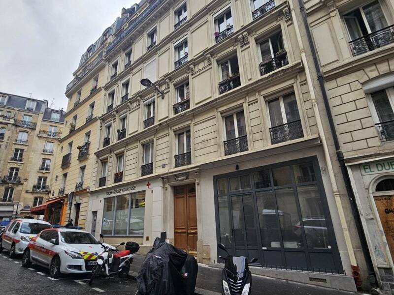 Maison à louer, 45m², PARIS 18E