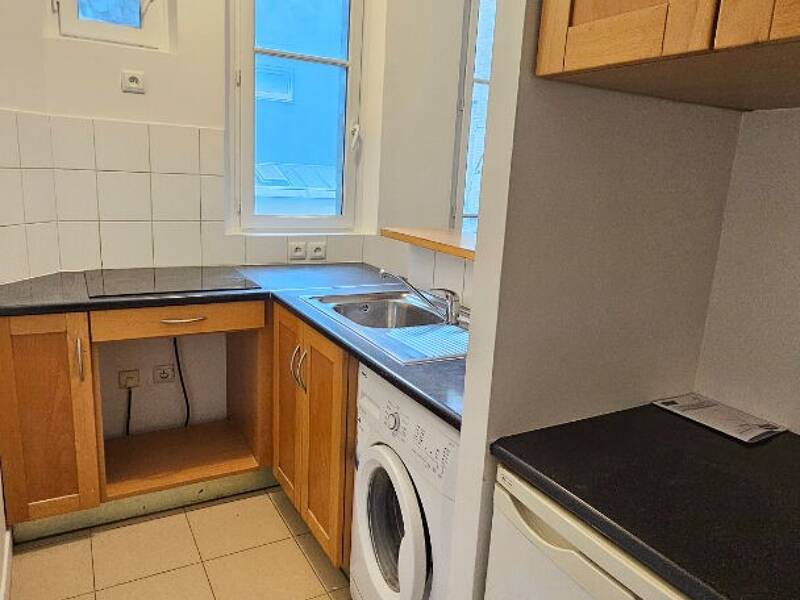 Maison à louer, 21m², PARIS 18E