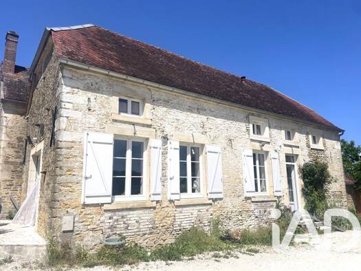 Maison à vendre 130 000 € 5 pièces 3 chambres 120 m² 2 900 m² de terrain Cussangy 10210