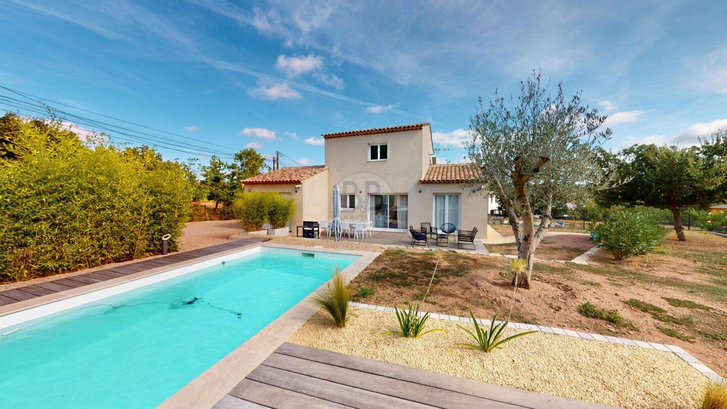 Maison à vendre, 90m², BAGNOLS EN FORET