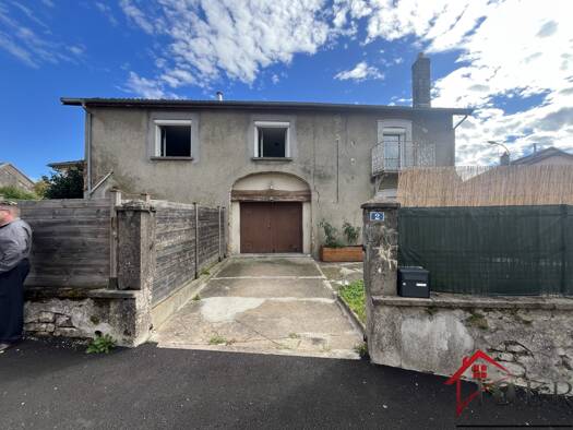 Maison à vendre 189 000 € 10 pièces 4 chambres 185 m² 240 m² de terrain Bougnon 70170