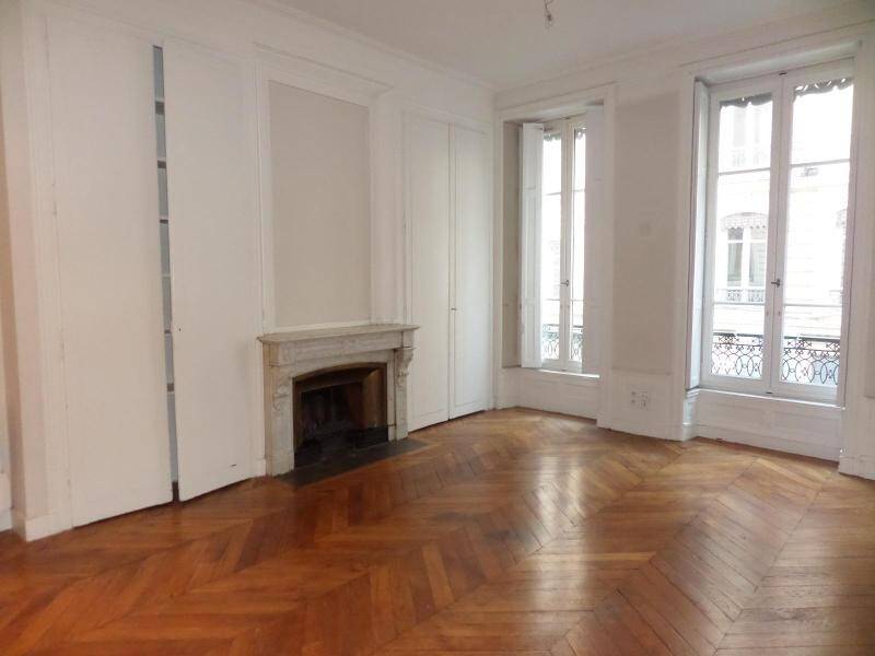 Maison à louer, 82m², LYON 2E