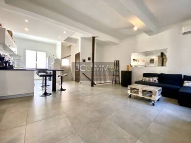 Maison à vendre 275 000 € 4 pièces 3 chambres 82 m² Puget Ville 83390