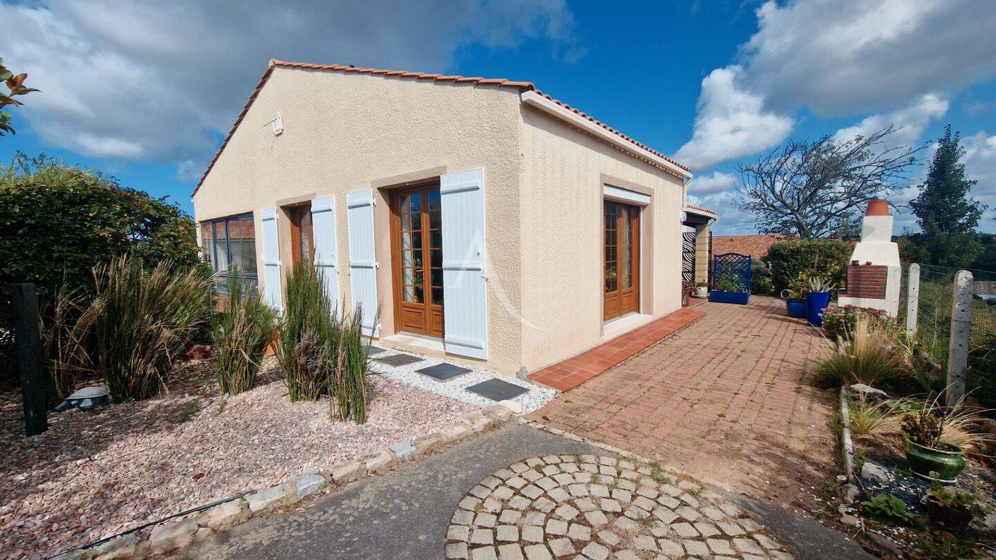 Maison à vendre, 135m², TALMONT SAINT HILAIRE