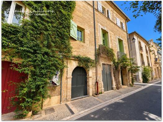 Appartement à vendre 199 000 € 3 pièces 2 chambres 75 m² Étage 1/3 Centre Ville Pézenas 34120