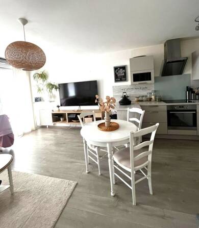 Appartement à vendre 276 000 € 3 pièces 2 chambres 57 m² Étage 2/3 Val Joyeux Les Clayes sous Bois 78340