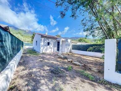 Villa à louer 980 € 2 pièces 1 chambre 57 m² 100 m² de terrain Vero 20172