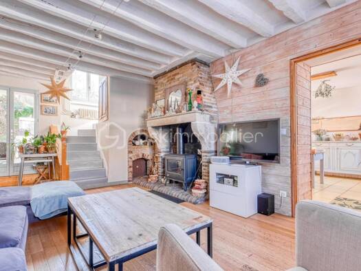 Maison à vendre 589 000 € 9 pièces 5 chambres 215 m² 2 393 m² de terrain Villiers-sur-Morin 77580
