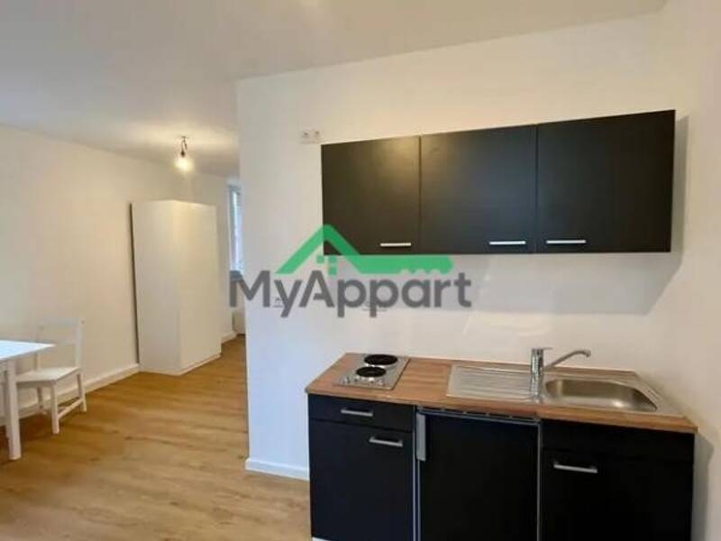 Maison à louer, 25m², PARIS 18E