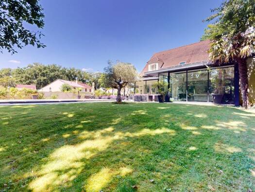 Maison à vendre 885 000 € 8 pièces 5 chambres 182 m² 1 651 m² de terrain Marbeau-Coeuilly Le Plessis-Trévise 94420