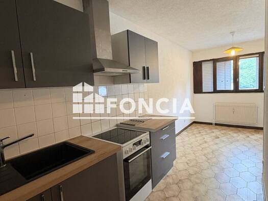Appartement à louer 750 € 2 pièces 1 chambre 47,26 m² RDC La Cote d'Hyot-Saint Etienne Bonneville 74130