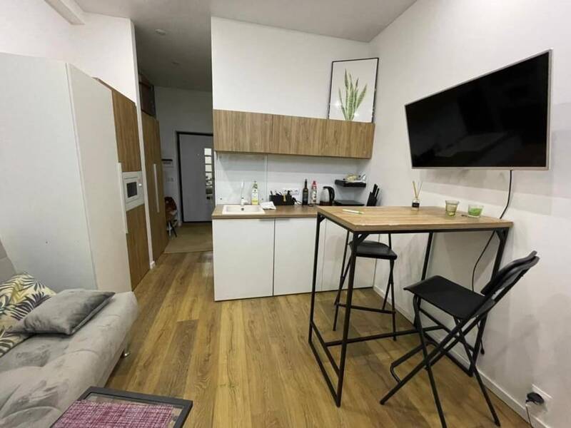 Maison à louer, 17m², PARIS 18E