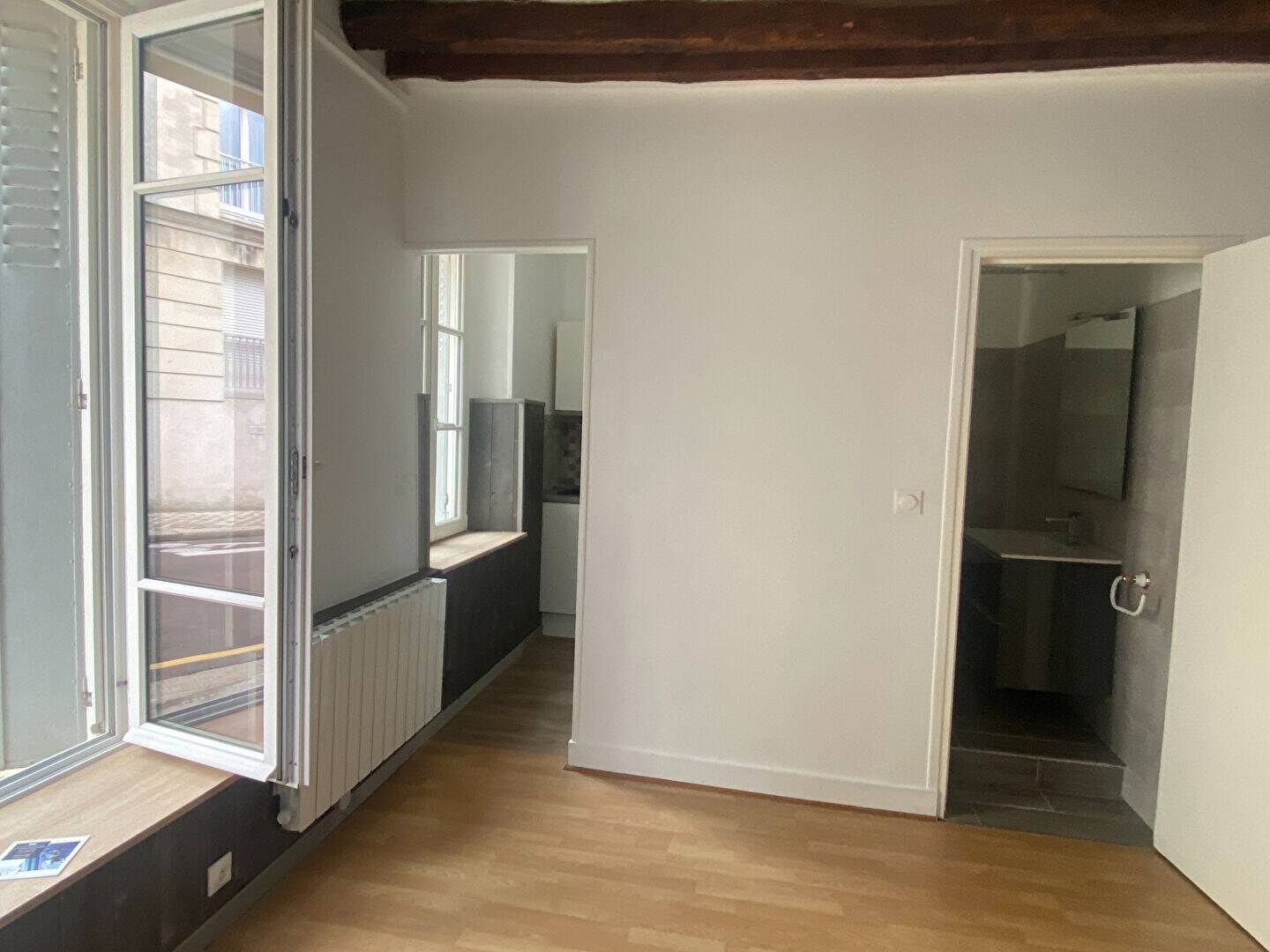 Maison à louer, 23m², VERSAILLES