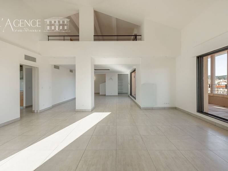 Maison à louer, 250m², AIX EN PROVENCE