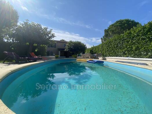 Maison à vendre 415 000 € 6 pièces 4 chambres 164,97 m² 826 m² de terrain Saint-Étienne-du-Grès 13103