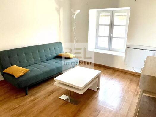Appartement à louer 465 € 1 pièce 26,3 m² Dernier étage, Étage 3/3 Urbain Ouest Bagnols-sur-Cèze 30200