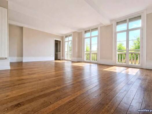 Appartement à vendre 229 900 € 4 pièces 3 chambres 134 m² Étage 2/2 Douai 59500