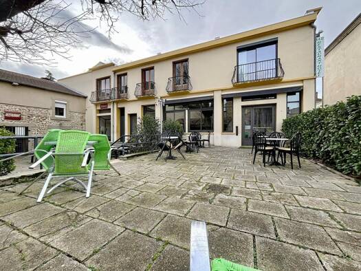 Immeuble à vendre 266 000 € Saint-Uze 26240