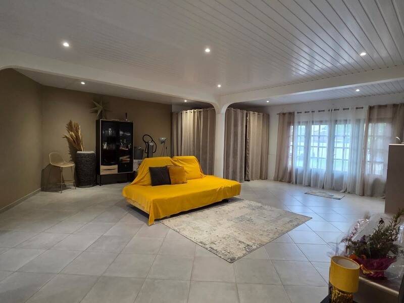 Maison à vendre, 155m², REMIRE MONTJOLY