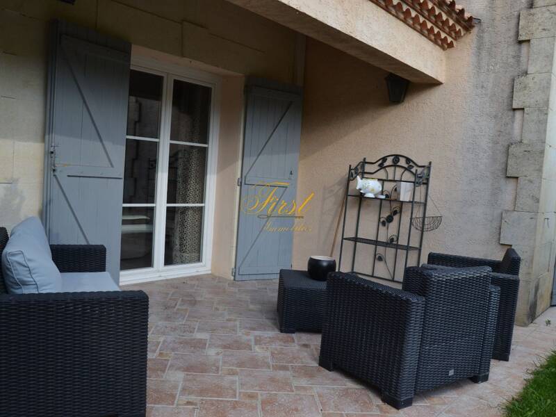 Maison à louer, 161m², RESTINCLIERES