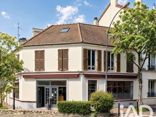 Immeuble à vendre 1 260 000 € 213 m² Le Parc Saint-Maur-des-Fossés 94100