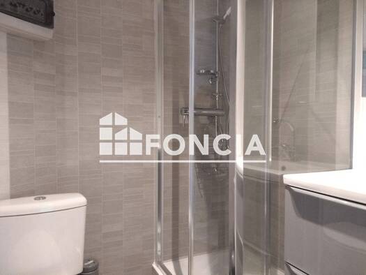 Appartement à louer 340 € 1 pièce 20,6 m² RDC Centre Ville Douarnenez 29100