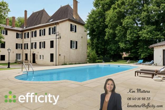 Appartement à vendre 375 000 € 6 pièces 4 chambres 220 m² Dernier étage, Étage 2/2 Domarin 38300