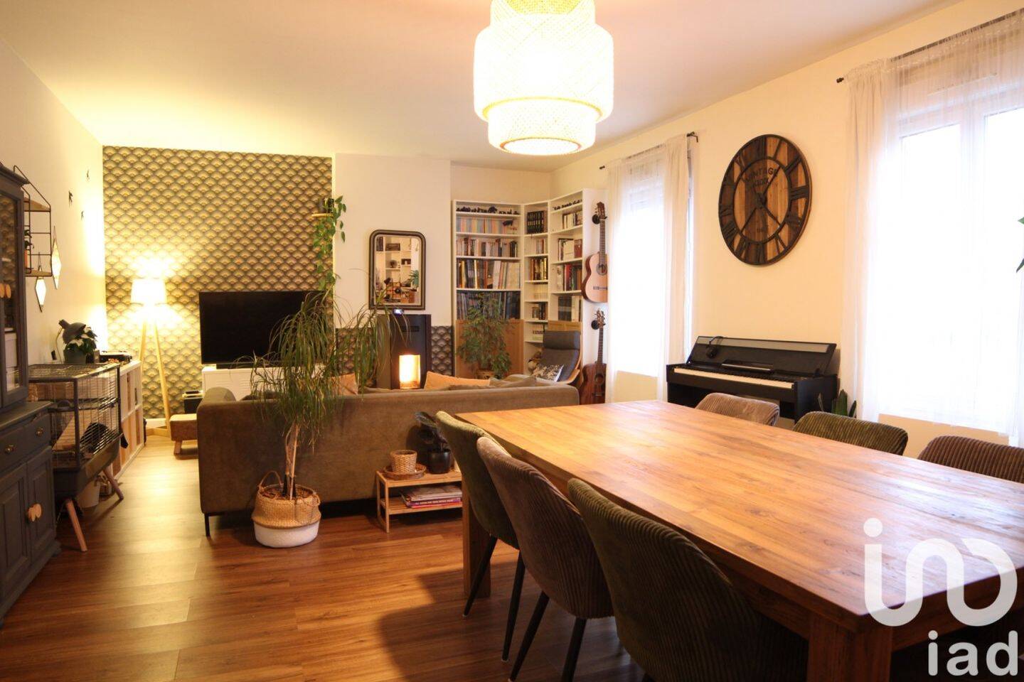 Maison à vendre, 141m², SAINT ETIENNE DE CHIGNY