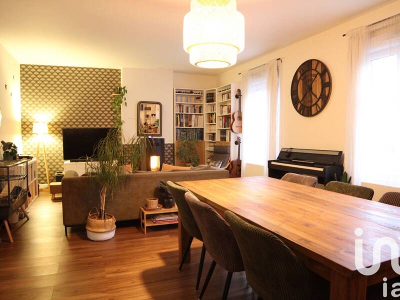 Maison à vendre, 141m², SAINT ETIENNE DE CHIGNY
