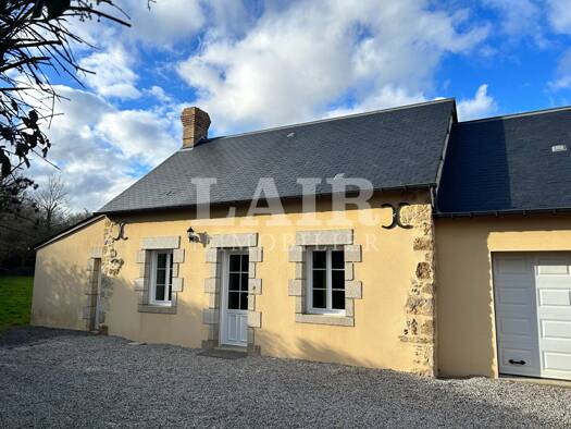 Maison de plain-pied à vendre 164 300 € 5 pièces 3 chambres 92 m² 1 290 m² de terrain Sees 61500