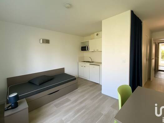 Appartement à vendre 122 000 € 1 pièce 19 m² RDC Magny-le-Hongre 77700