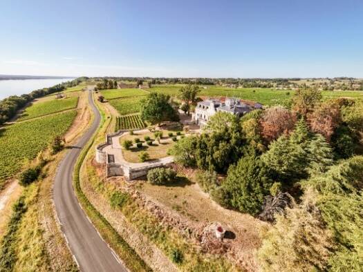 Maison de plain-pied à louer 620 € 3 pièces 2 chambres 90 m² 1 000 m² de terrain Bayon-sur-Gironde 33710